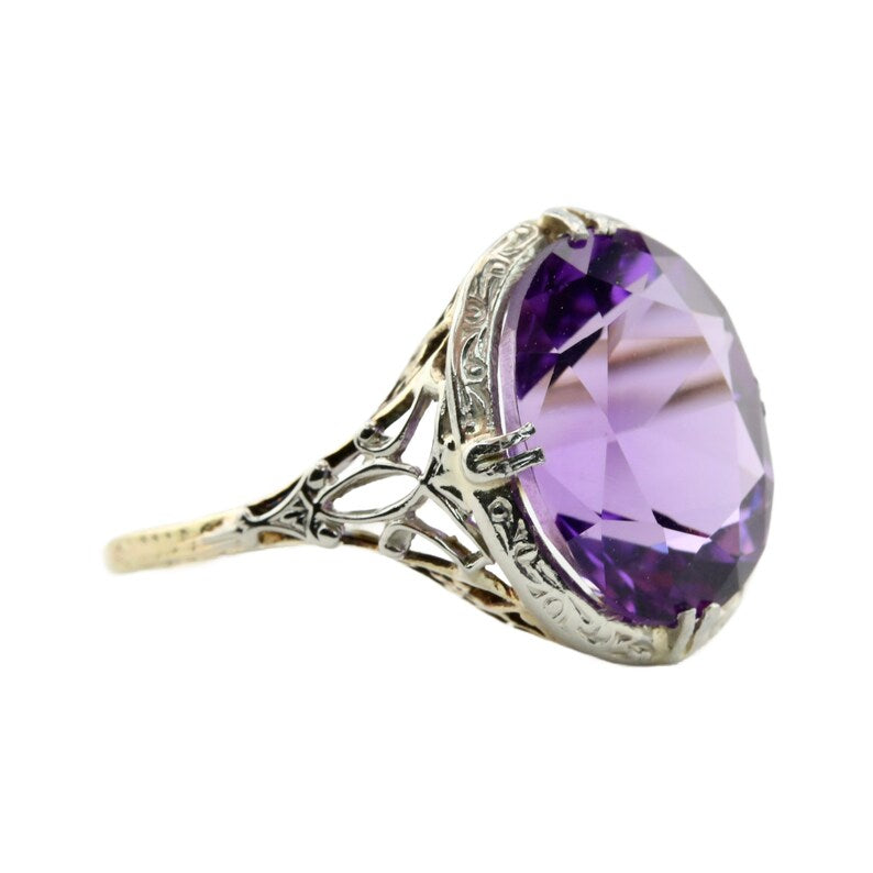 Art Deco Amethyst Solitaire Filigree Ring in Two Tone 14 Karat Gold
